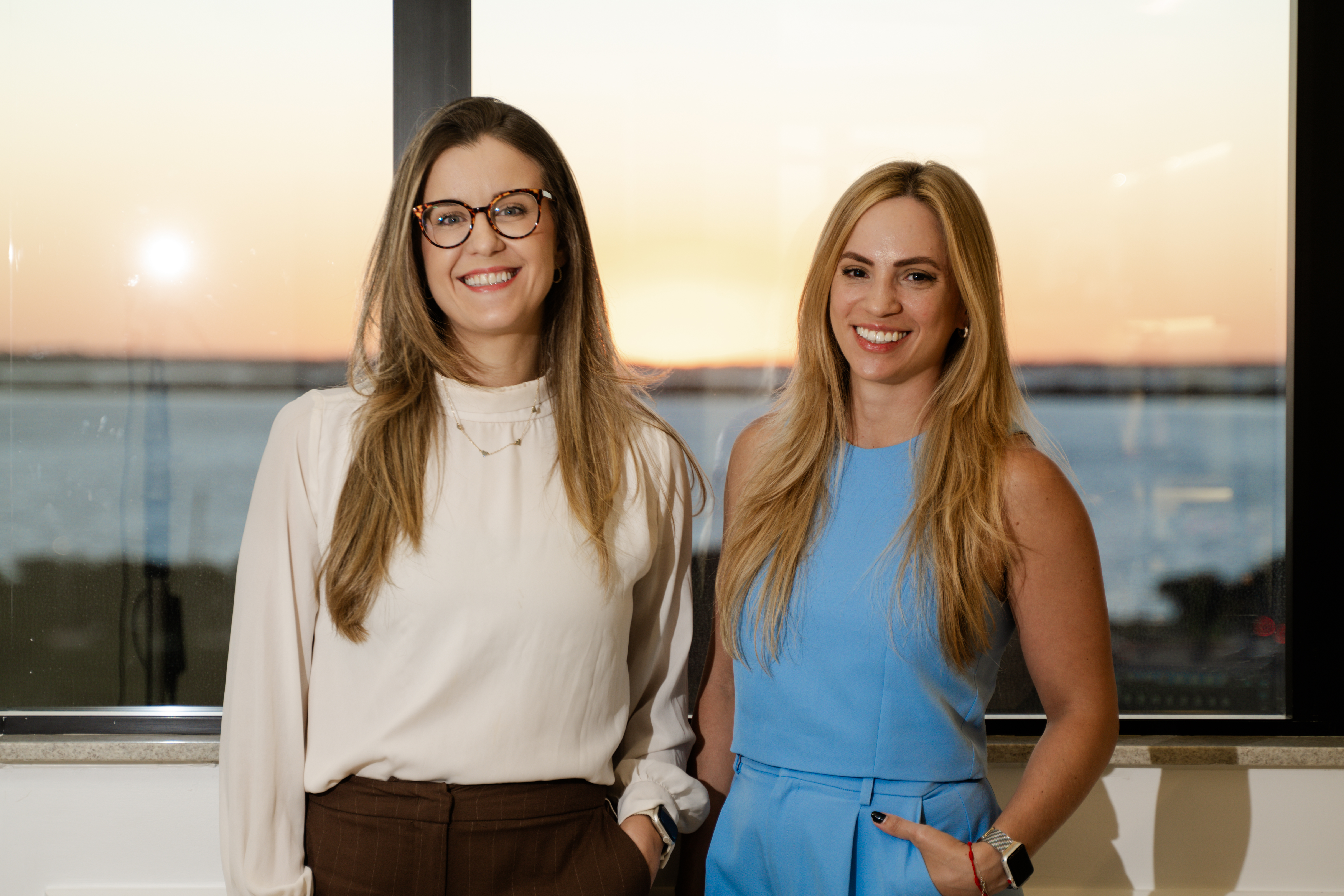 Dra. Luciana Mendonça e Dra. Paula Lawall, fundadoras da Lupa Odontologia